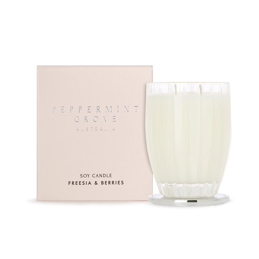 370G FREESIA & BERRIES CANDLE-PEPPERMINT GROVE-Lima & Co