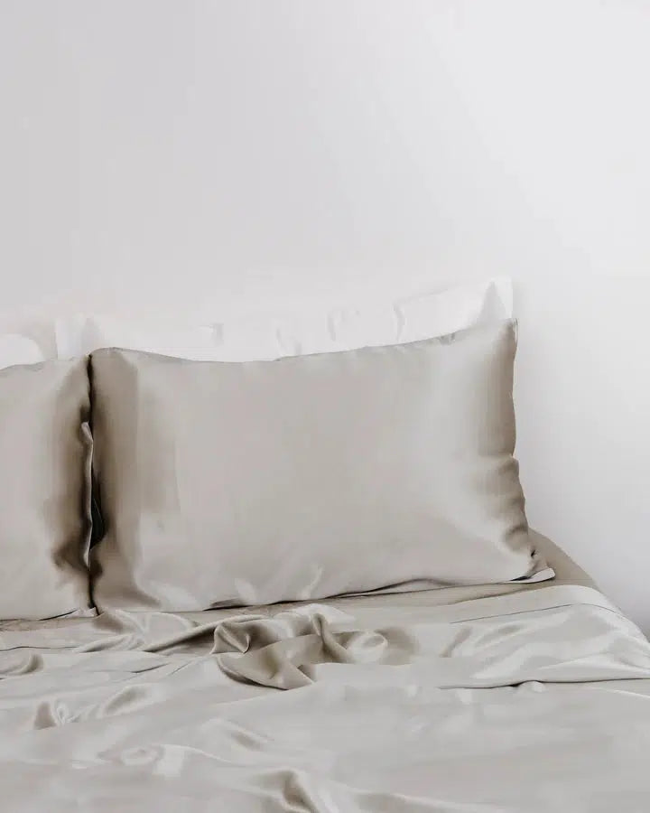 Silk Pillowcase Single - Pearl Grey-Silk Magnolia-Lima & Co