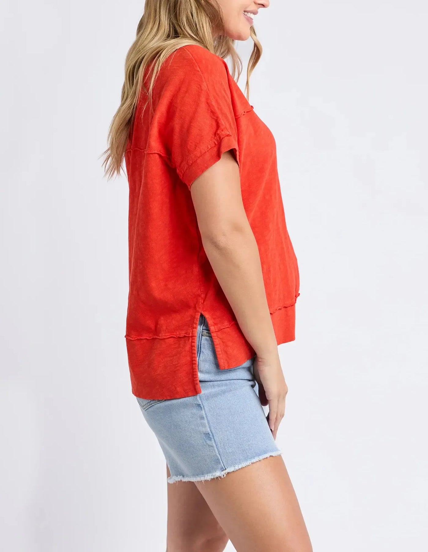 Allison Tee - Red-Foxwood-Lima & Co