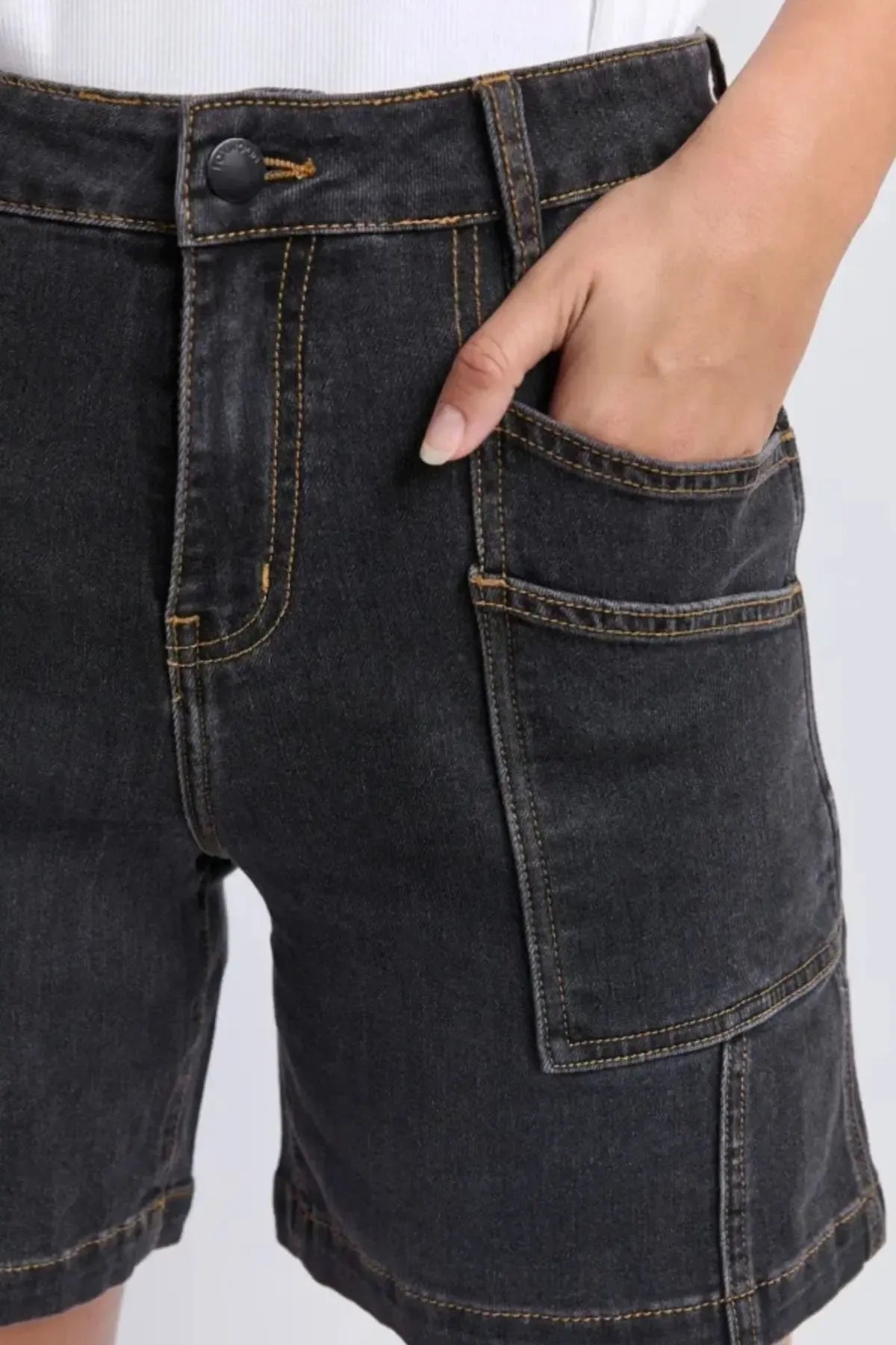 Balmy Short - Washed Black-Foxwood-Lima & Co