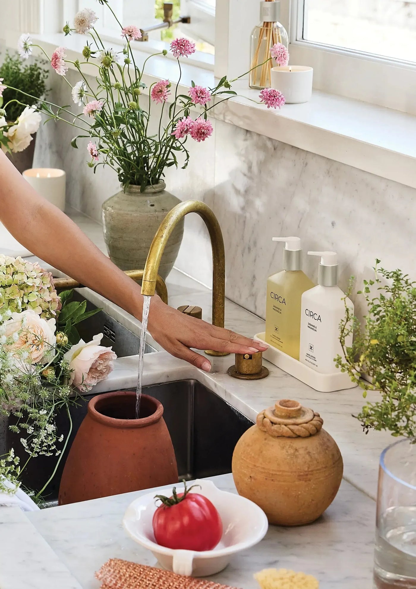 Circa 450ml Hand Lotion - Jasmine & Magnolia-Circa-Lima & Co