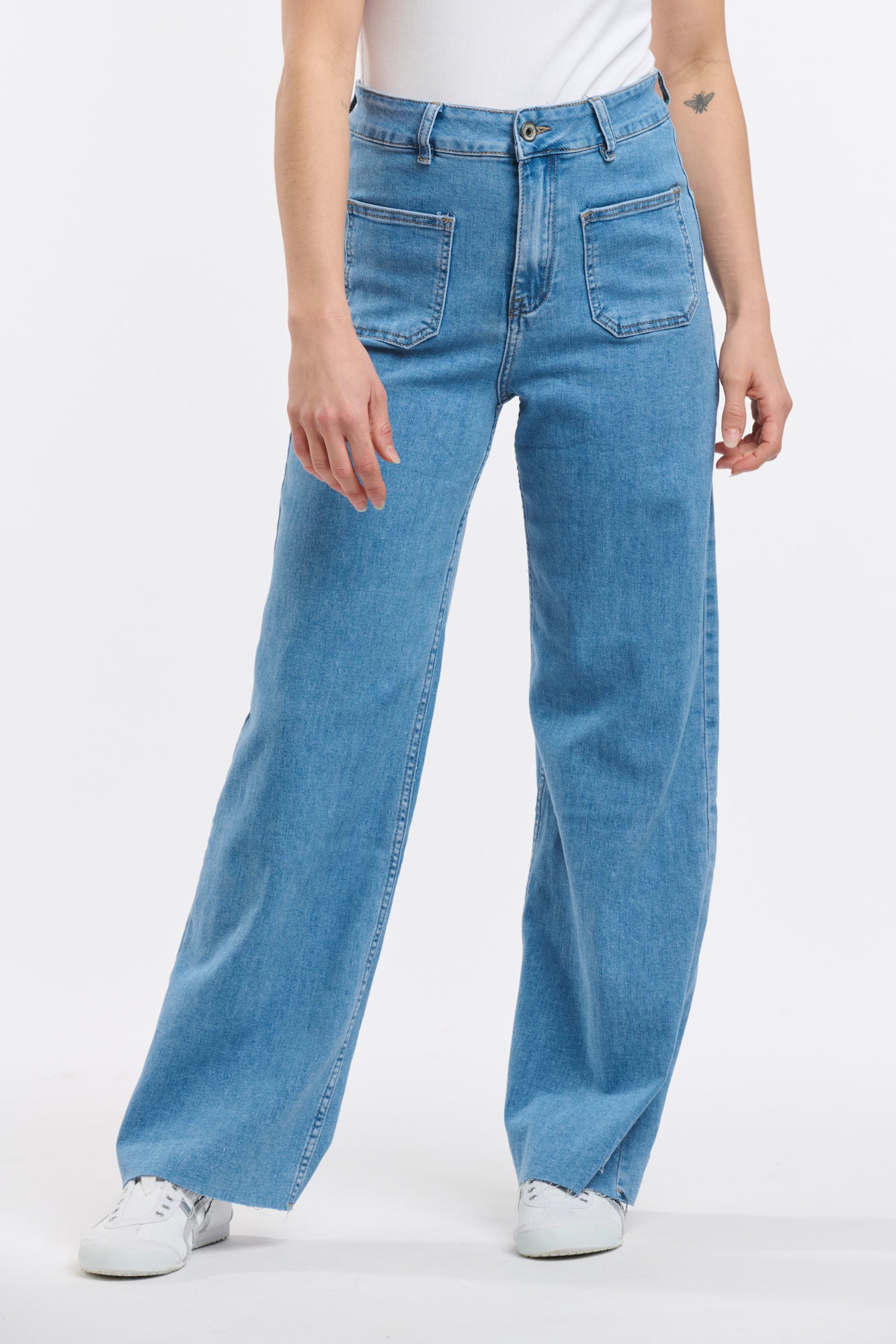 Eddie 7/8th Jean - Light Wash-Italian Star-Lima & Co