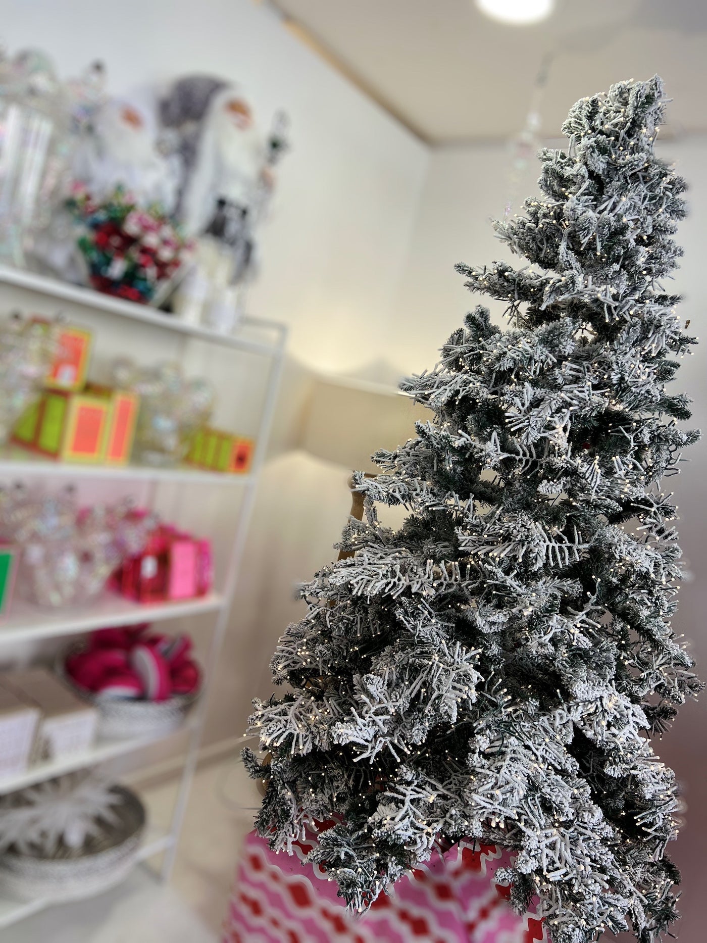 Flocked Pre Lit Pvp Pine Snow Tree - 7FT-Lima & Co-Lima & Co