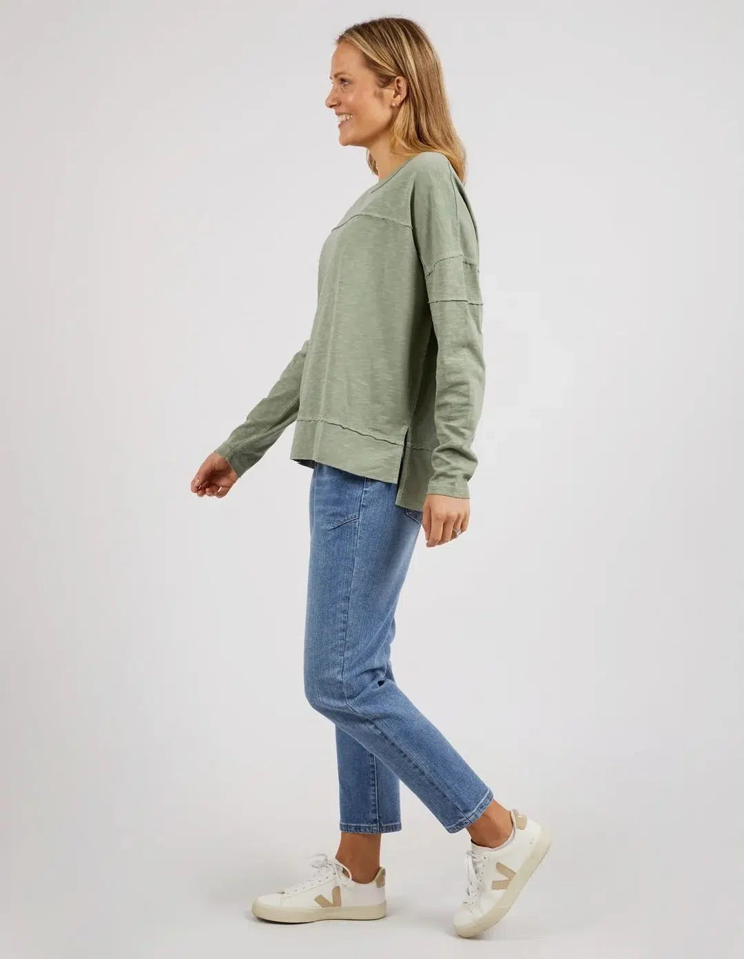 Jayne Throw On Top - Sage-Foxwood-Lima & Co