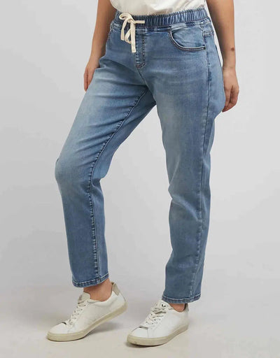 Juliette Jogger Jean - Light Blue-Foxwood-Lima & Co