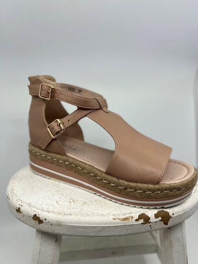 Lexi Wedge - Latte-Hinako-Lima & Co
