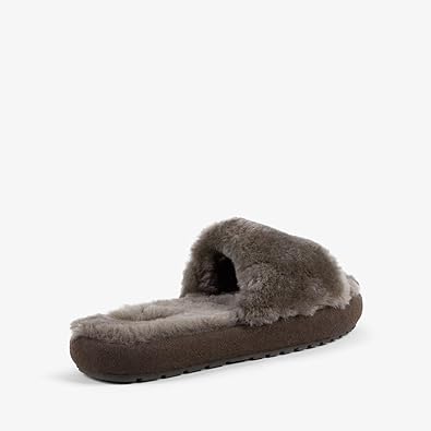 McKay - Dark Olive-Emu-Lima & Co