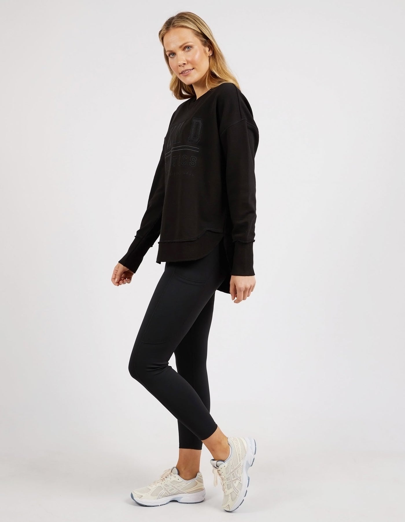 Modernised Crew - Black-Foxwood-Lima & Co