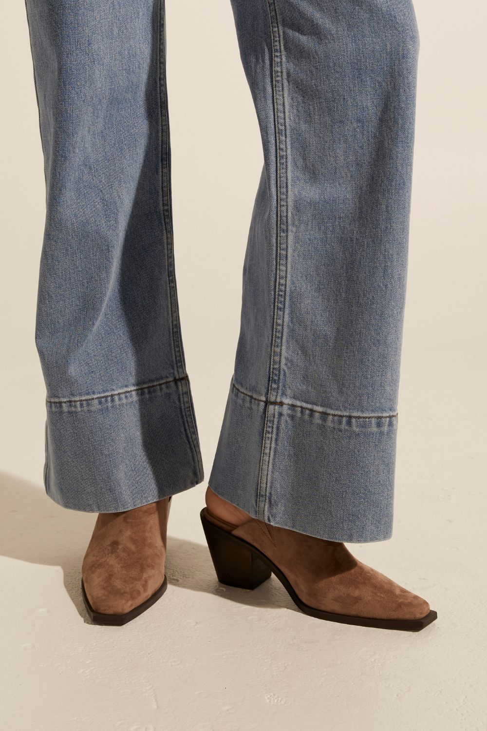 Primary Mule - Fawn-Zoe Kratzmann-Lima & Co