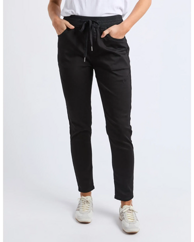 Sylvia Jogger - Black-Foxwood-Lima & Co