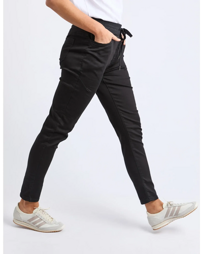 Sylvia Jogger - Black-Foxwood-Lima & Co