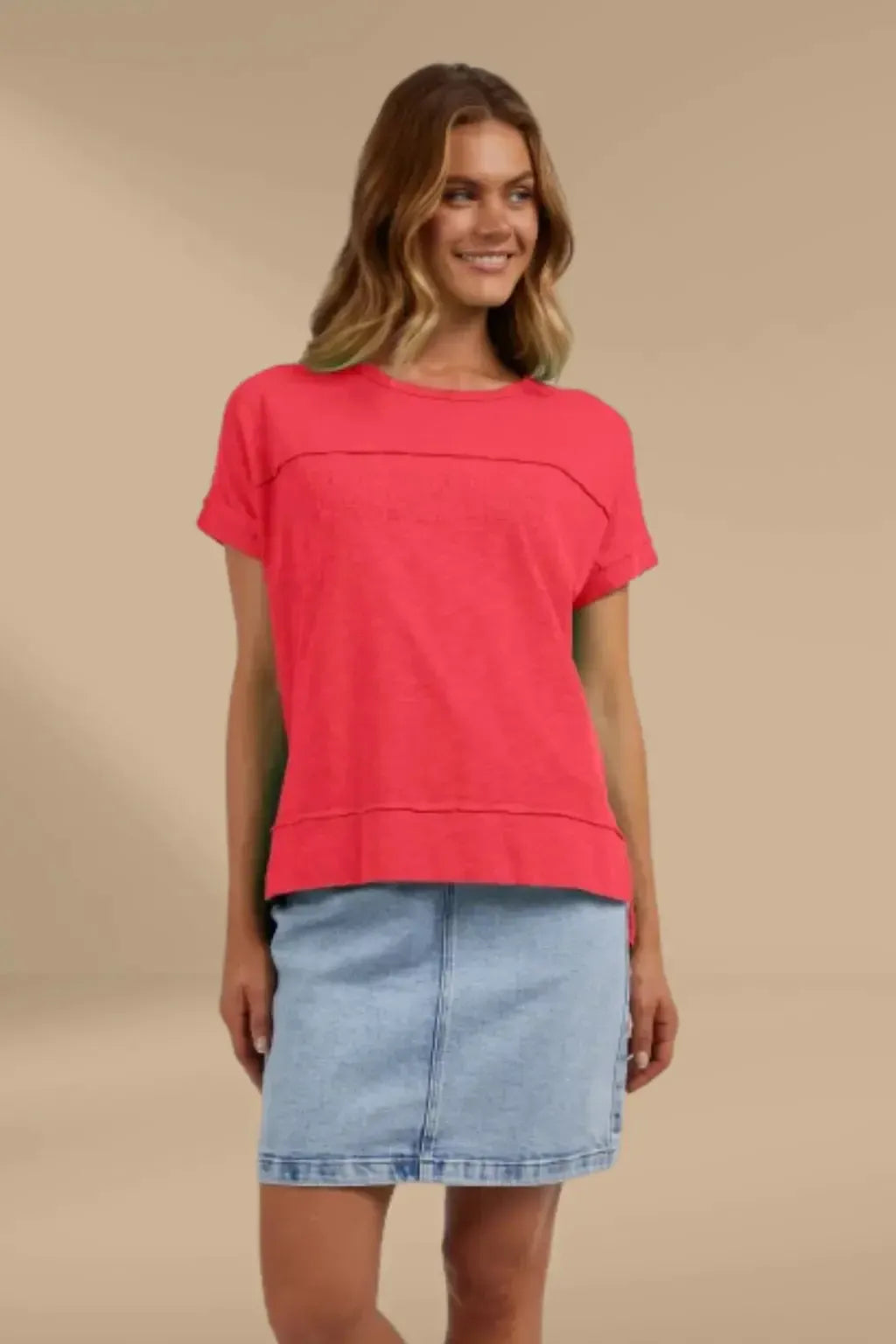 Throw On S/S Tee - Red-Foxwood-Lima & Co