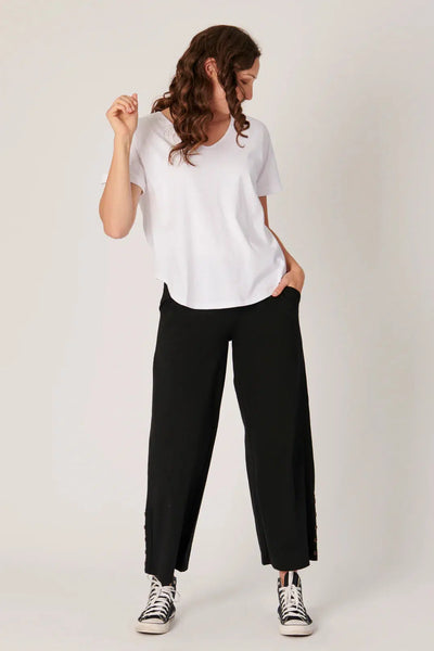 V-Neck Curve Hem Tee - White-One Ten Willow-Lima & Co