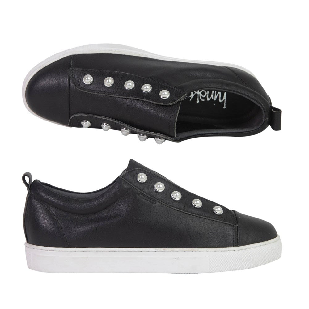 Pearl - Black-Hinako-Lima & Co